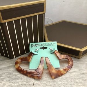 Tortoise Heart Hoops